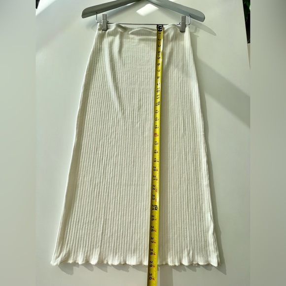 Size M | Angie Bauer Jen Midi Skirt - Picture 14 of 15